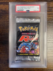 2000 Pokemon Team Rocket Unlimited Gyarados Booster Pack PSA 7 91871429